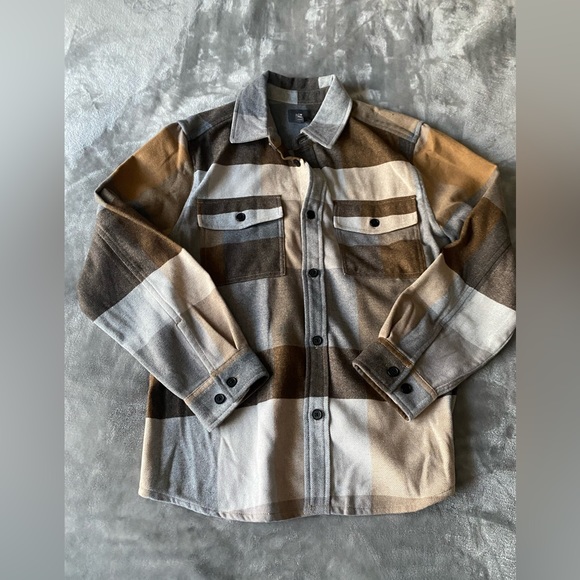 H&M Other - NWOT H&M Men’s Flannel Size M